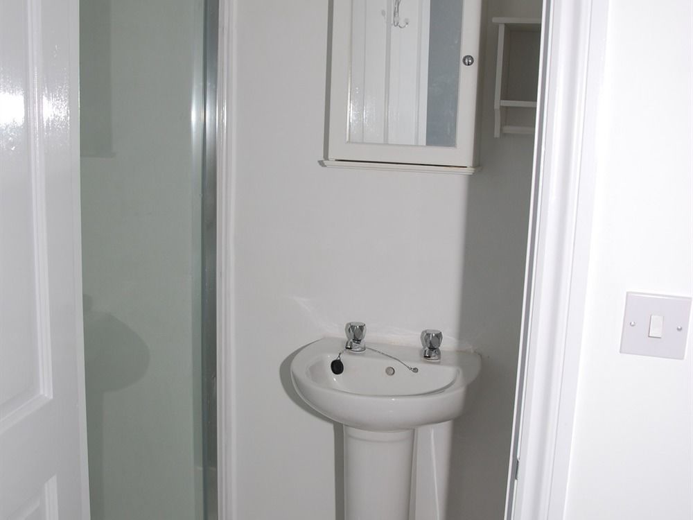 Kings Arms Hotel Holsworthy Bagian luar foto