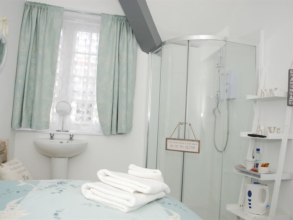 Kings Arms Hotel Holsworthy Bagian luar foto
